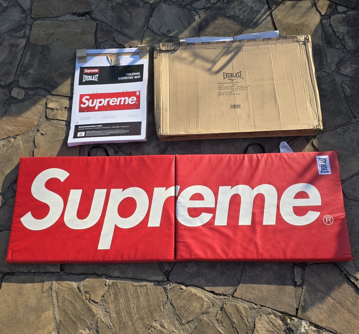 Supreme Everlast Folding Exercise Leather Workout Mat in Red FW17