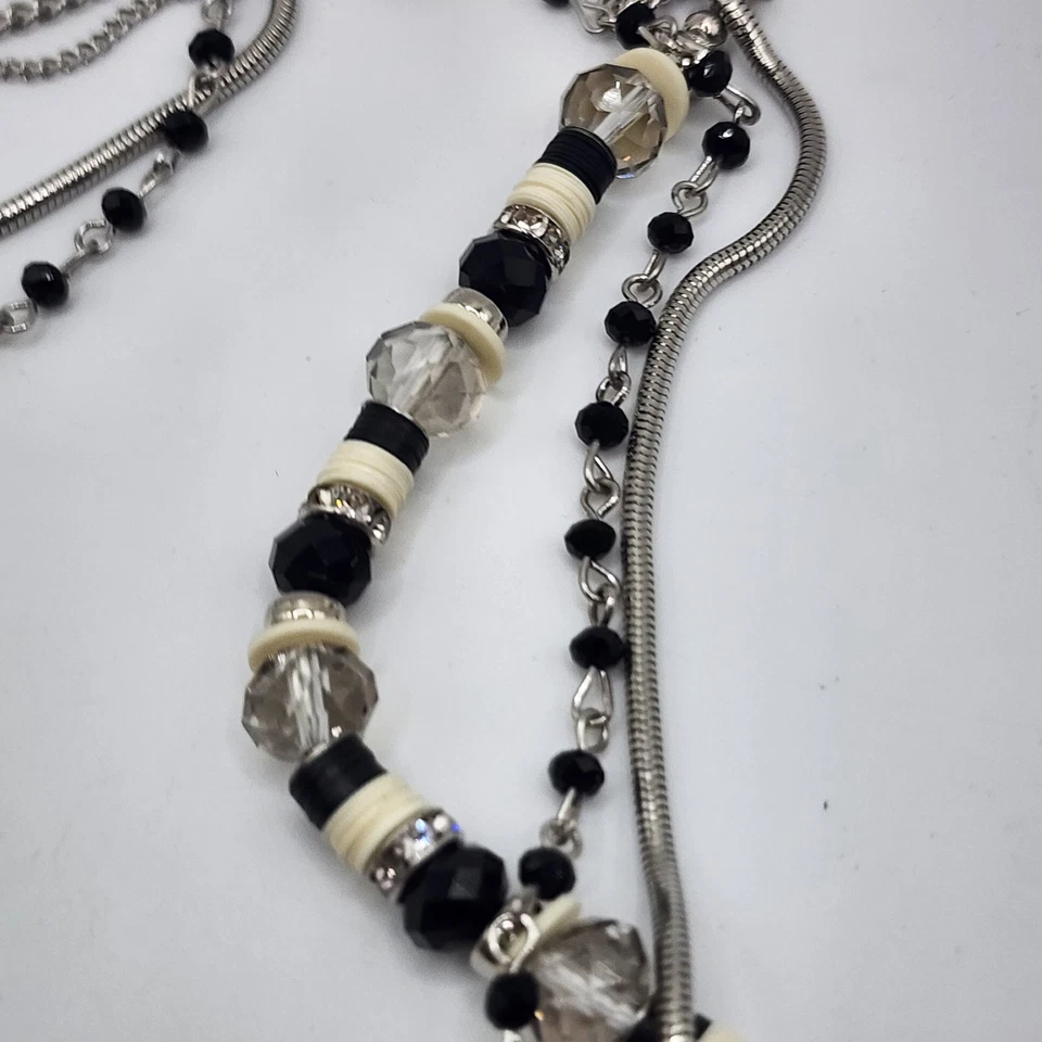 Collar Vera Wang Cuentas Cristal Blanco Negro Tono Plata 26" Foto 4 de 4