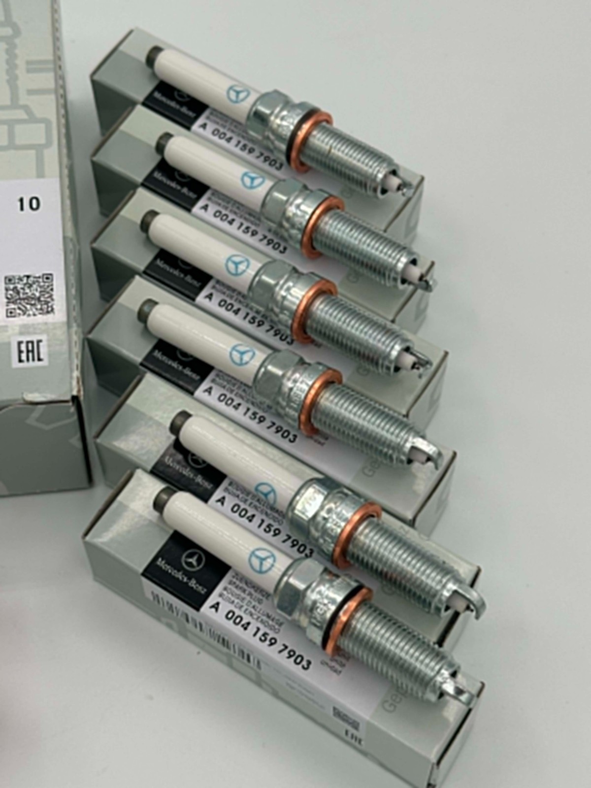 New Genuine OEM Mercedes A0041597903 - Set of 6 Spark Plugs  US SHIPS FREE