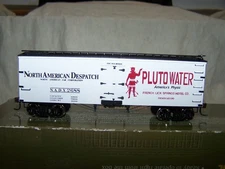 Roundhouse #85482 HO Scale 36' Wood Reefer NADX/Pluto Water(RTR)