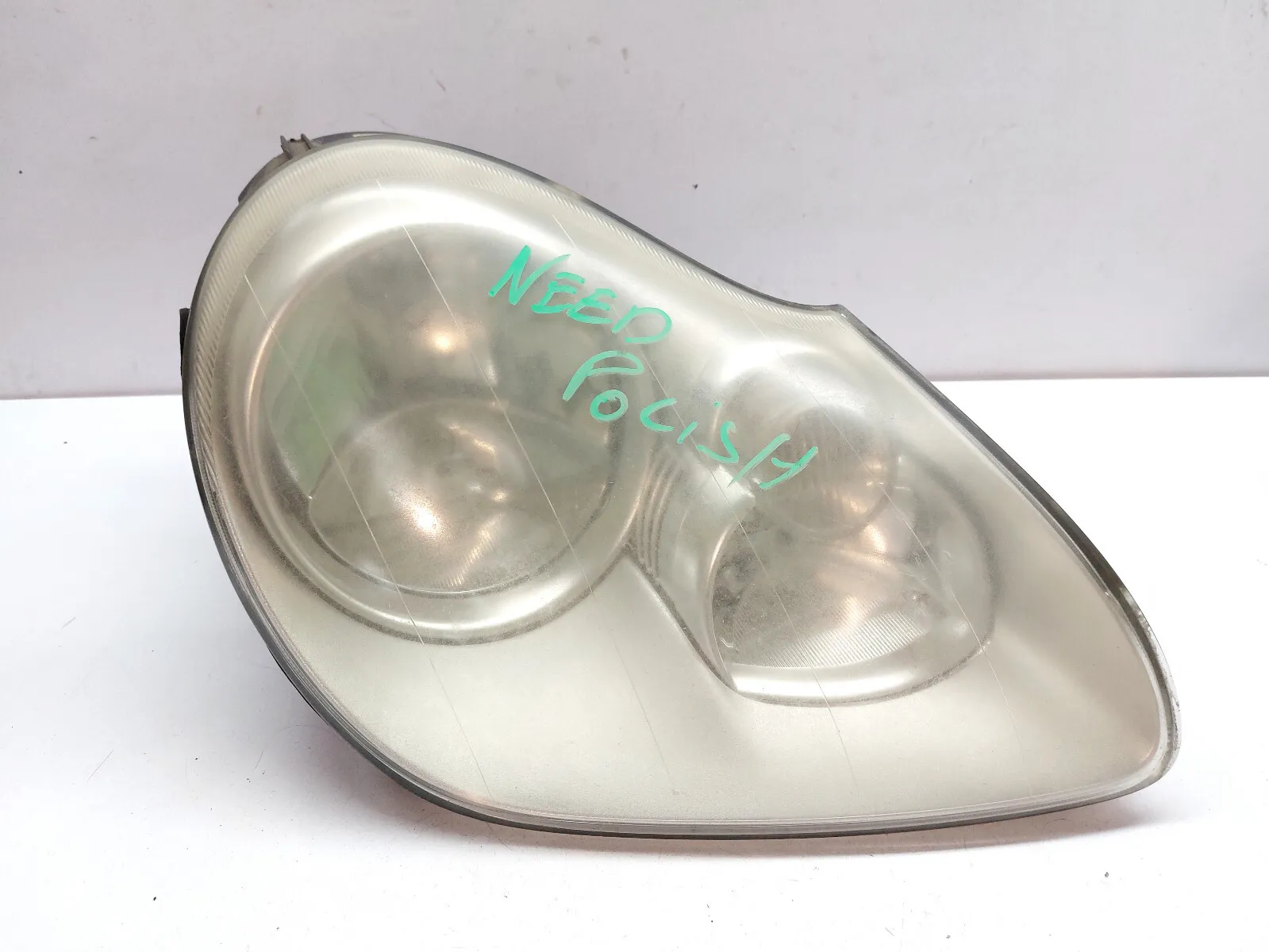 Porsche Cayenne 955 Front Right Driver Side Headlight 7L5941006 