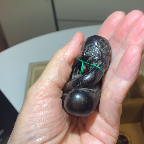 Antique Netsuke from Edo to Meiji Era – With Certificate of Authenticity#166 - Video 1 of 1