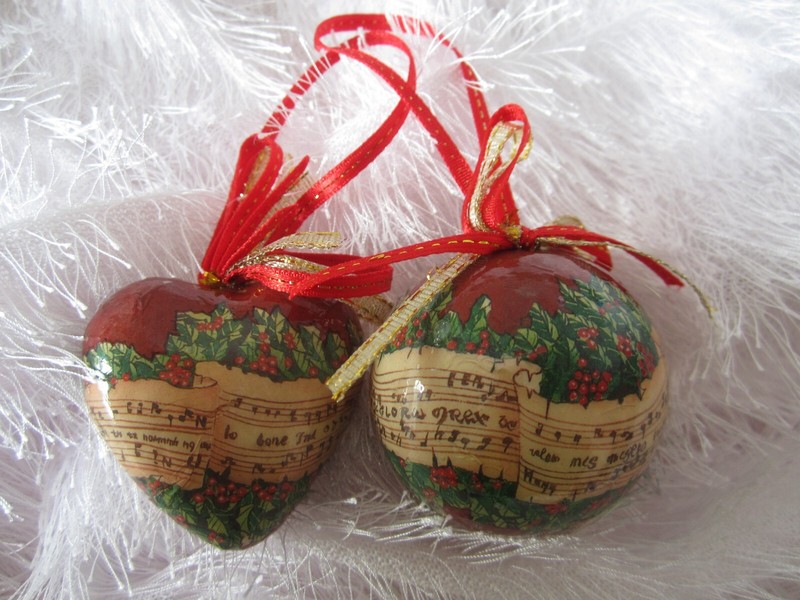 Vtg Red Christmas Ornaments Paper Mache Sheet Music Decoupage Ball  & Heart