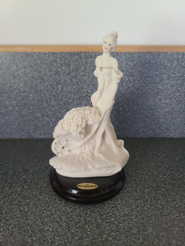 Florence Giuseppe Armani 1992 mujer flores en venta y carro estatuilla 5"