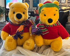 x2 Vintage Disney Winnie the Pooh Plush 1998 Autumn Season  Christmas  D 