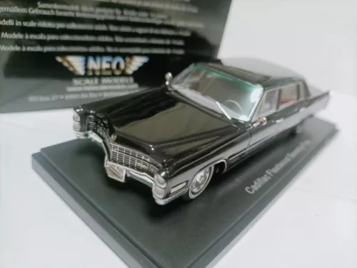 Neo 1/43 Cadillac Fleetwood 75 Limusina 1966 PandaVia-Model Collection - Imagen 4 de 43