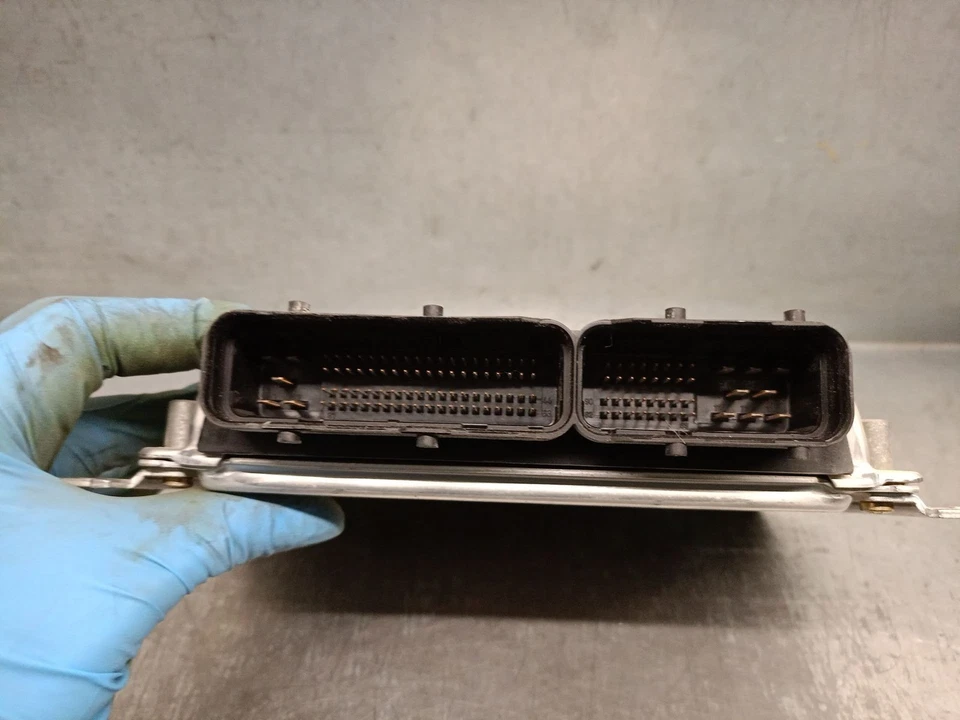 391004A715 CENTRALINA MOTORE / 0281010956 BOSCH / 5259491 PER KIA SORENTO I JC - Immagine 3 di 4