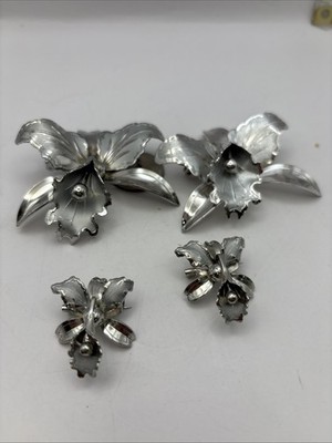 Cora Orchid Two Tone Textured & Frosted Silver Life Like Vintage Brooch Lot Of 4