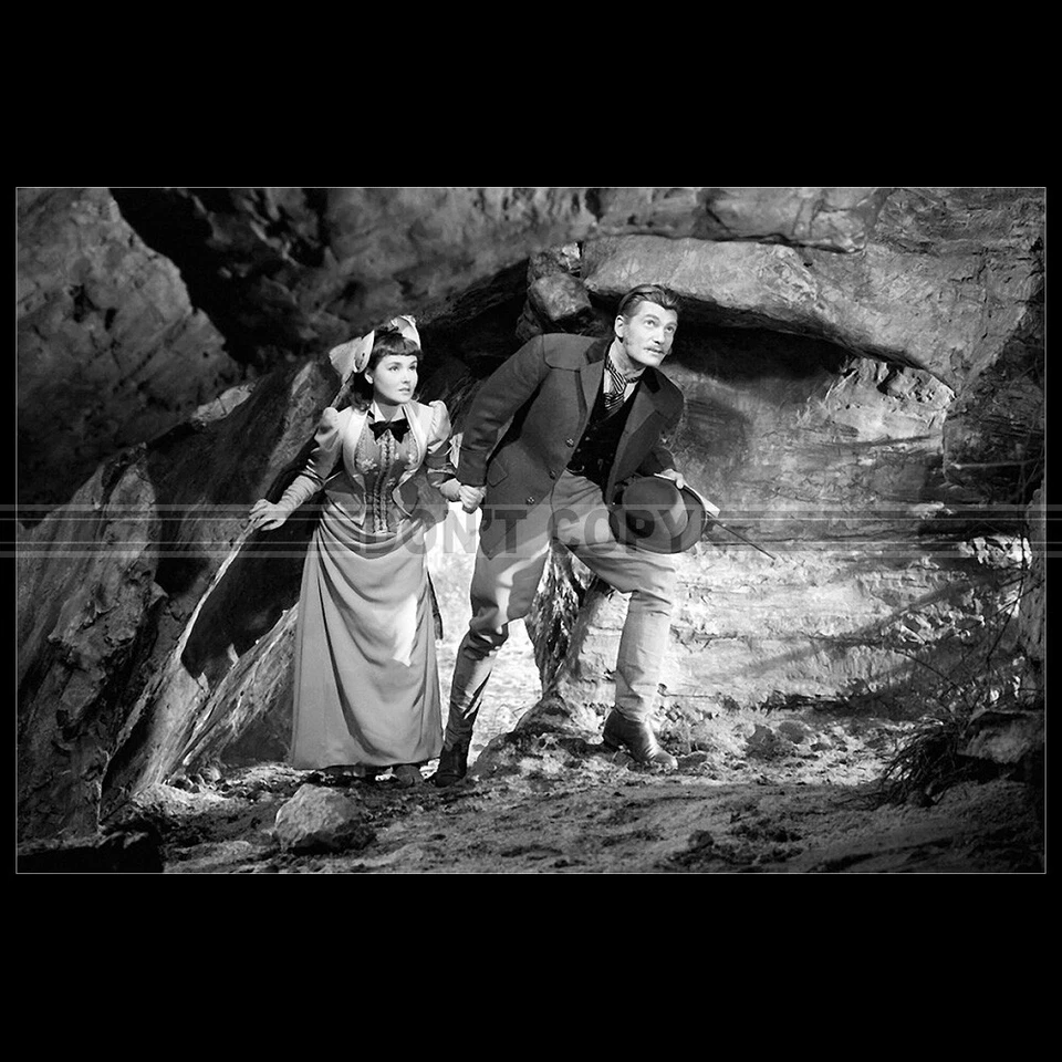 Photo F.014047 JEAN MARAIS & DOMINIQUE BLANCHAR (LE SECRET DE MAYERLING) 1949 - Photo 1/1