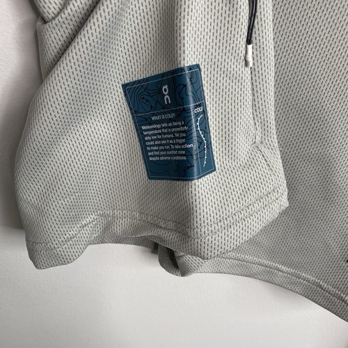 Run On Clouds Women's Stretch Quarter Zip Clima Shirt Grey White Size S - Picture 7 of 13