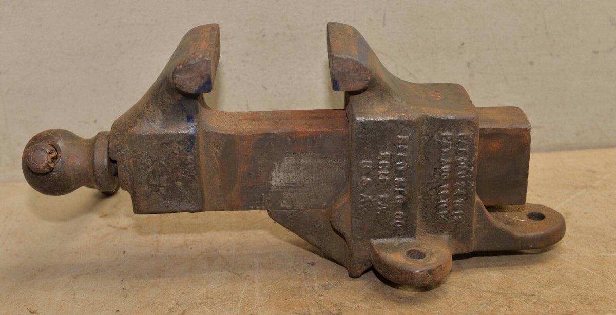 Vintage Reed No 104 bench vise 4