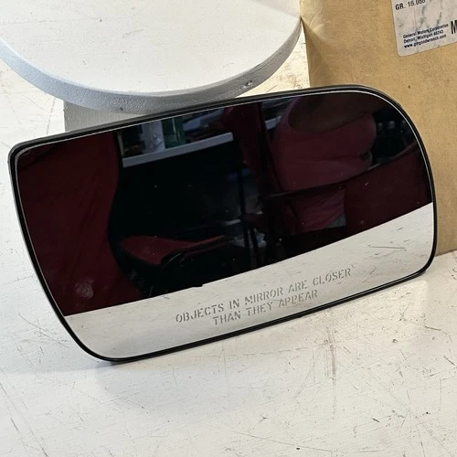 Genuine GM 1992-2000 Cadillac Chevrolet GMC Exterior Mirror Glass Right 12382608