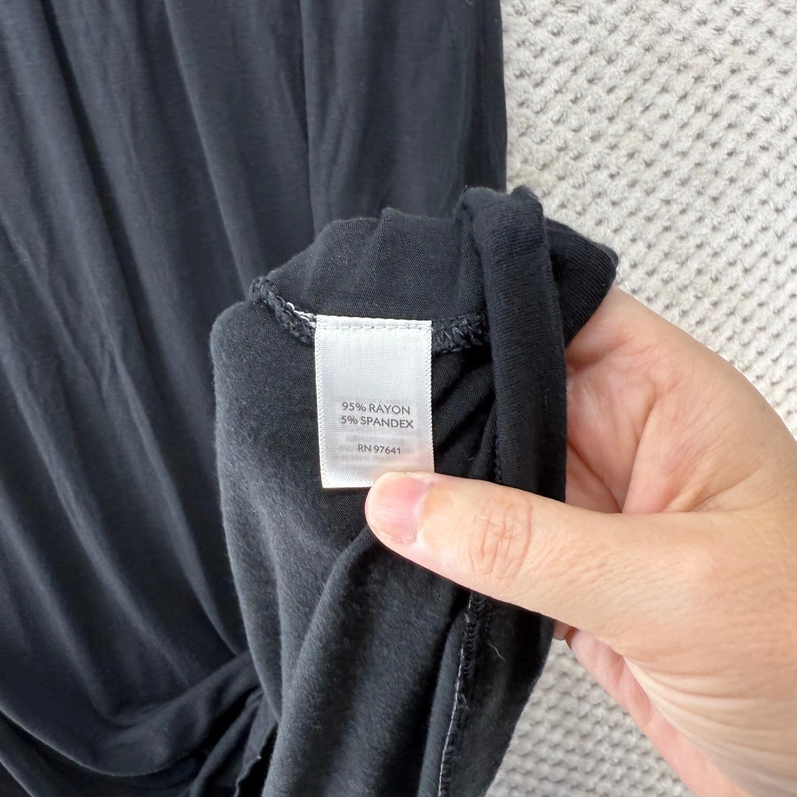 VETEMENTS Abito midi J. Jill nero petite scollo a V misto rayon casual comodo minimalista