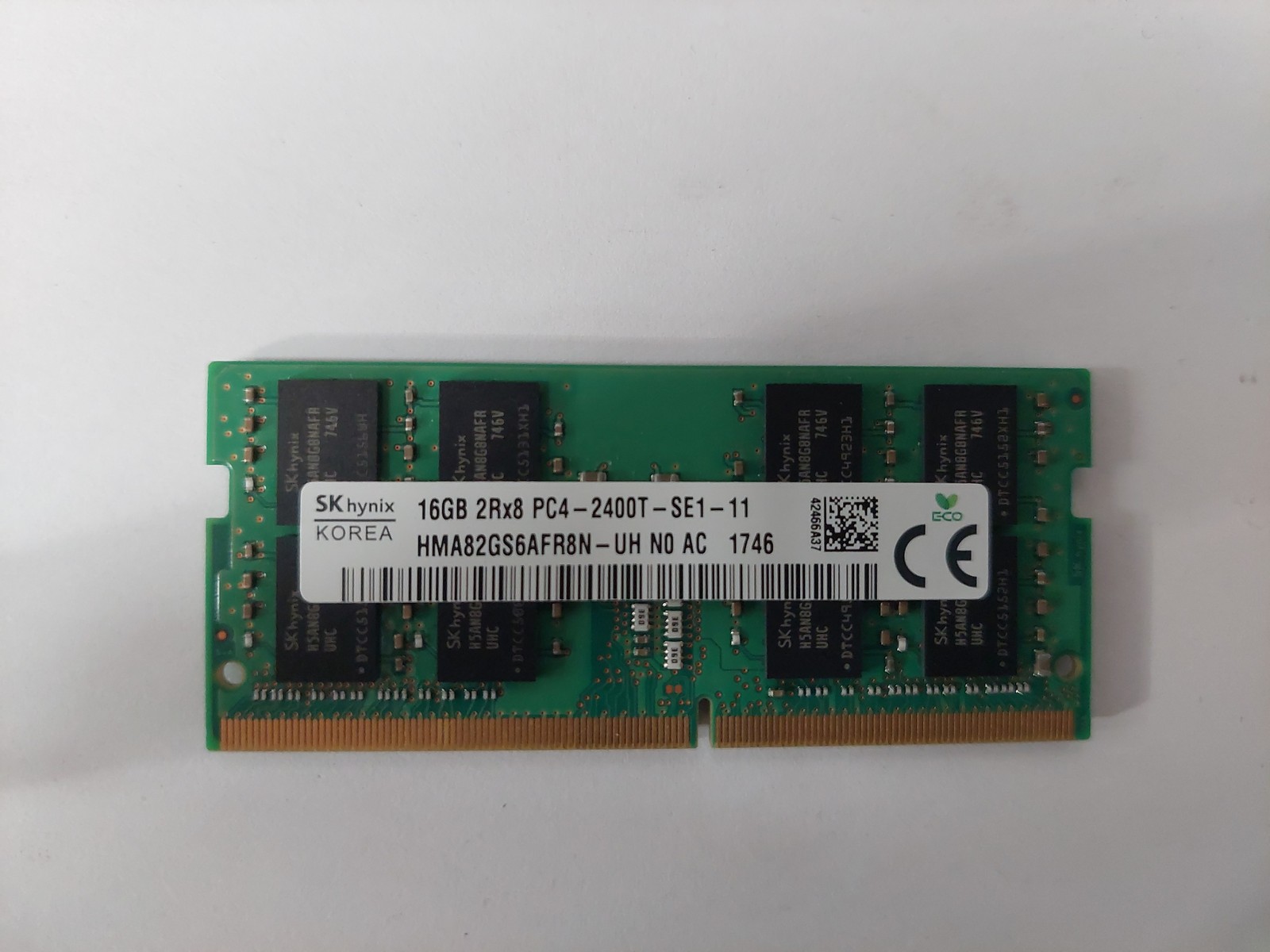 SK Hynix 16GB (1x16GB) 2400 MHz PC4-19200 DDR4 Laptop RAM HMA82GS6AFR8N-UH SK Hynix 16GB (1x16GB) 2400 MHz PC4-19200 DDR4 Laptop RAM HMA82GS6AFR8N-UH