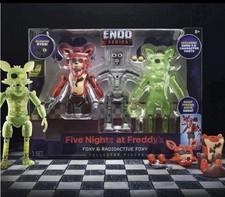 Five Nights at Freddy’s Endo-01 (Clásico Foxy y Foxy Radioactivo (En mano)