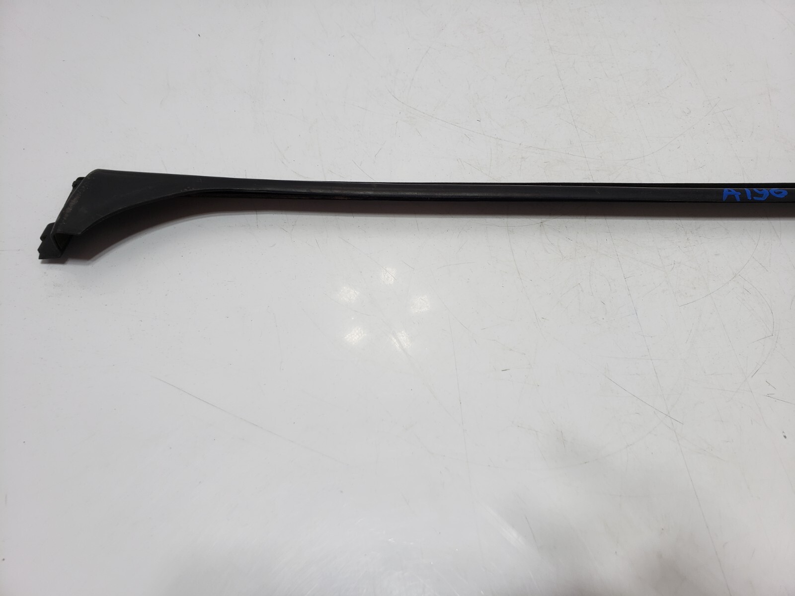 ✅ 10-14 OEM Rolls Royce Ghost RR4 Rear Right Passenger Door Window Upper Seal