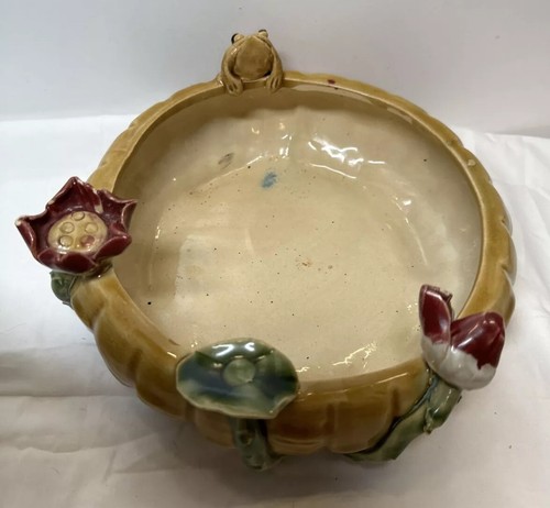 Vintage Majolica Frogs Lily Pad Planter Pottery Yellow Bowl - Picture 6 of 14