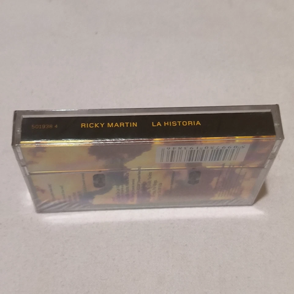 Ricky Martin - La Historia 2001 original indonesia tapes brand NEW - Image 3 of 4