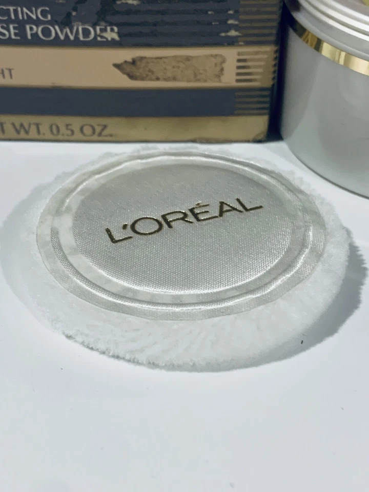 L’oreal hydra perfecte Perfecting loose powder Light .5Oz - Image 4 of 4