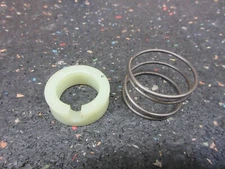 1990 Suzuki RM250 Spring guide collar 90 RM 250 26221-01B01