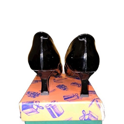 Allurenana Women's Black Patent 2.5" Heel Pump 10 - Picture 4 of 7