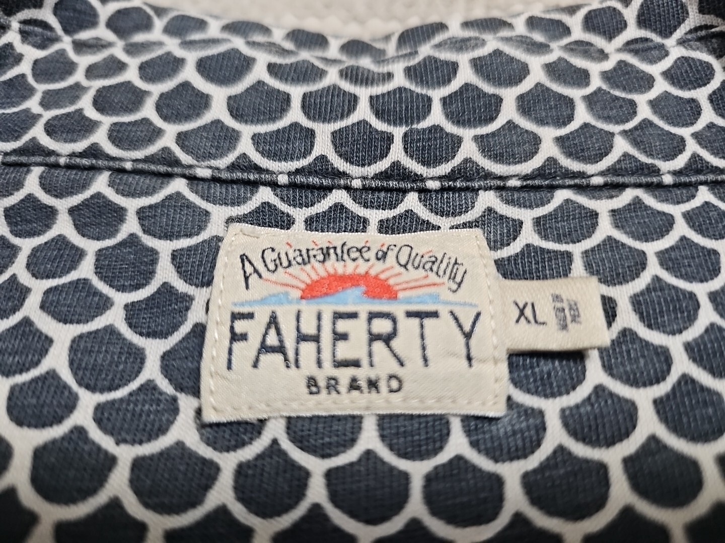 Faherty Geometric Playa Fish Scale Button-up S/S … - image 6