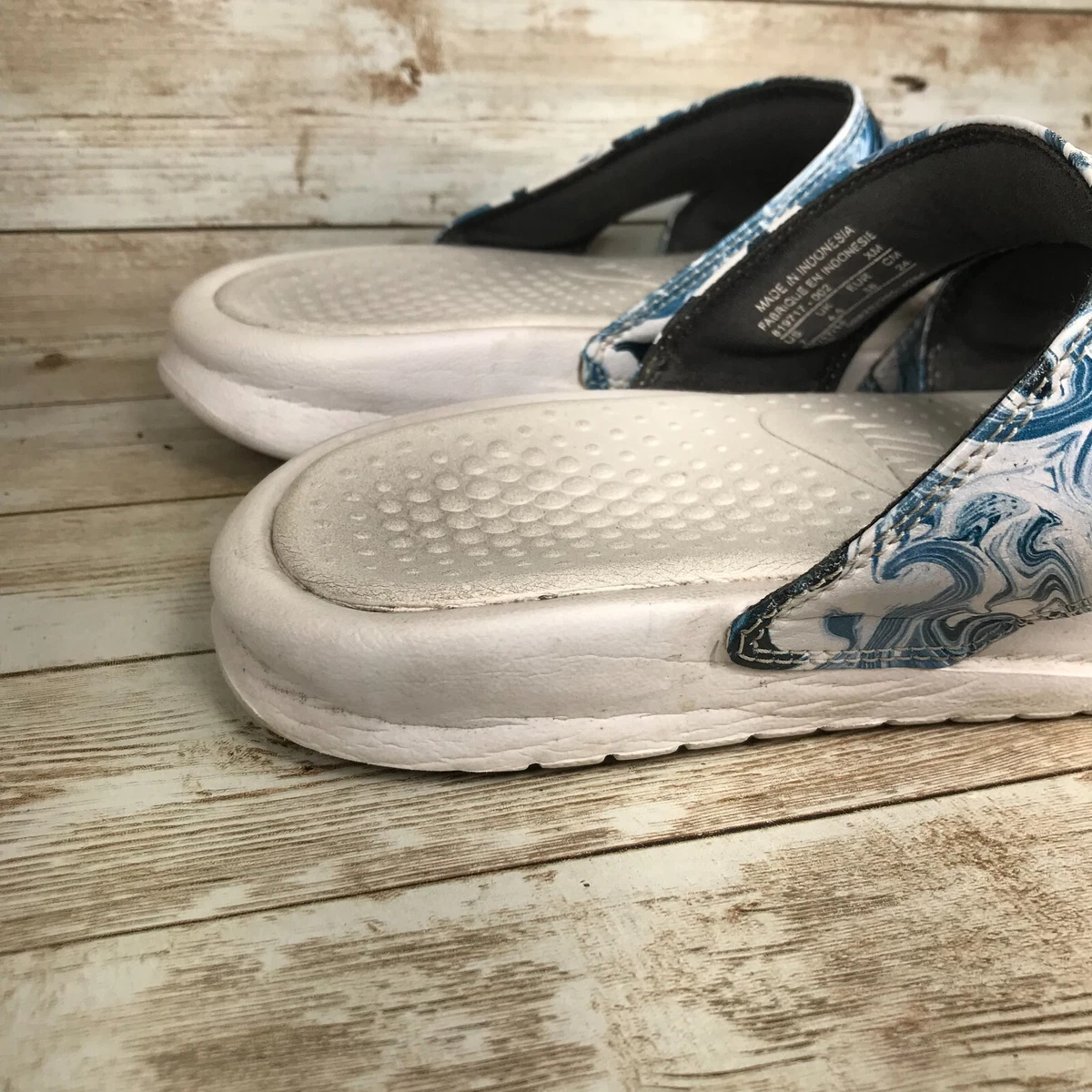 Nike women's size hotsell 7 in cm