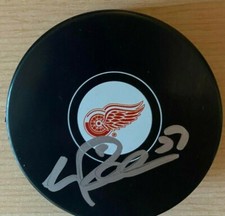 Valtteri Filppula Autographed Signed Detroit Red Wings Puck NHL