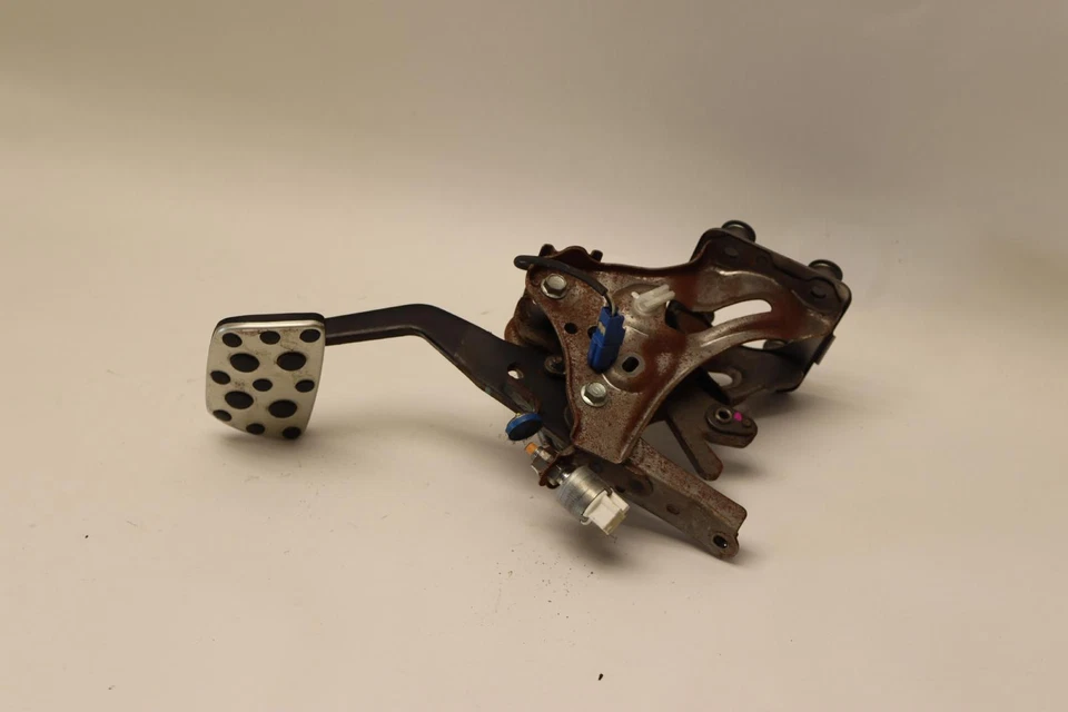 2006-2008 LEXUS IS350 IS250 PARKING PARK BRAKE PEDAL PAD OEM - Image 2 of 4