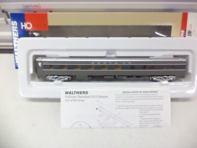 Walthers Ho 932-16746, PS 10-5 Sleeper, Santa Fe