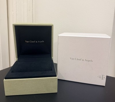 Van Cleef & Arpels Green Suede Jewelry Box VCA Authentic Presentation Case