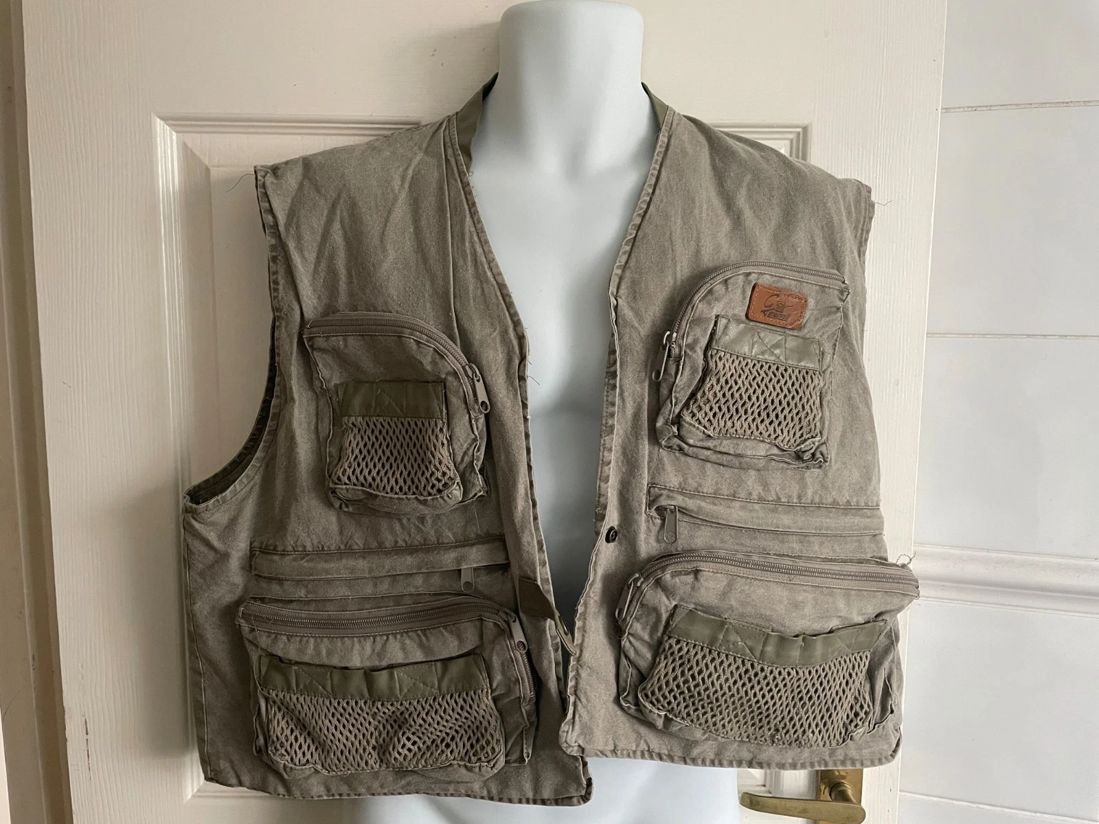 Vintage/Retro Mens XL Grey Sleeveless Fishing Vest (EX COND)