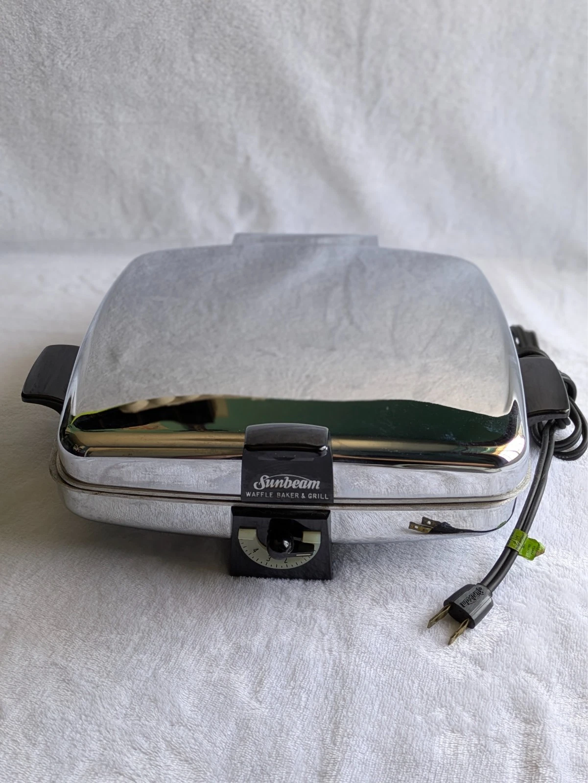 Vintage Sunbeam Model CG-1 Waffle Maker Chrome MCM Tested WORKS *EXC COND*
Opens in a new window or