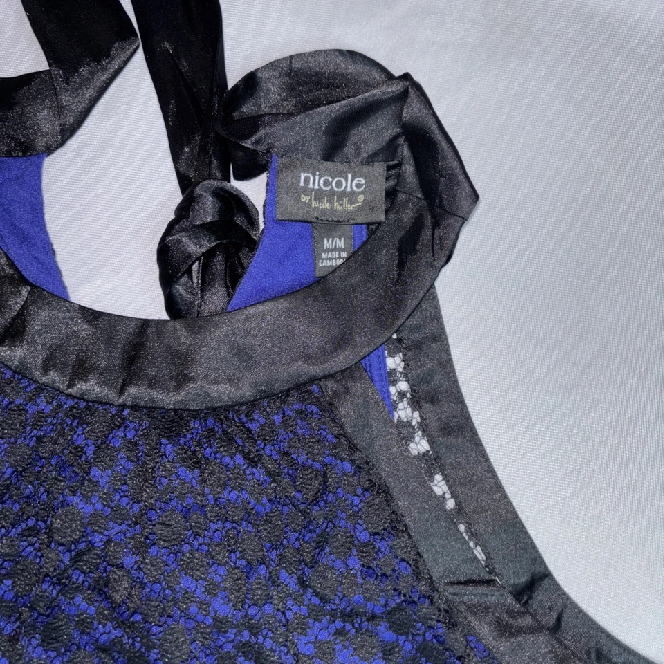 Nicole Miller Negro Encaje/Forro Azul Halter Top Corbata Atrás Talla Mediana Foto 3 de 4