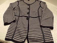 Grace 100% Cotton Knit Black & White Patterned Jacket Button Front Boutique