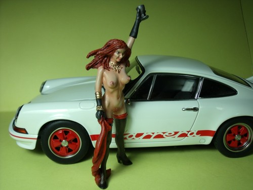 1/18 FIGURE GIRL ALANIS VROOM UNPAINTED FOR AUTOART MINICHAMPS NOREV - Picture 3 of 4