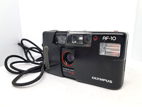 Olympus AF-10 35mm Kompaktkamera. 35mm f/3.5 Zuiko Festbrennweite Objektiv. funktionstüchtig - Bild 3 von 8