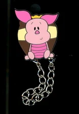 Piglet Winnie the Pooh Connect As One One Family LE Disney Pin 158999
