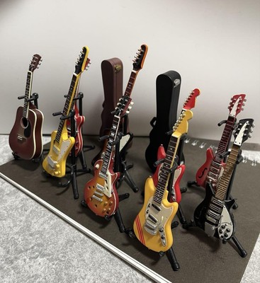 BECK ギターコレクション 1/12スケール ミニチュアトイ BECK Guitar Collection Miniature Figure Set 1/12 Scale Rare