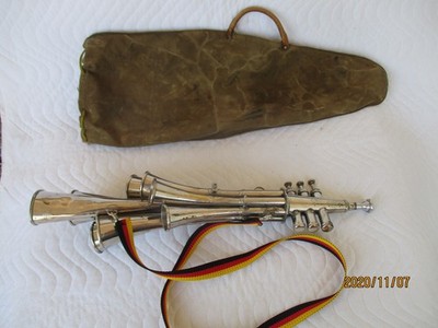 Altes 8er  MARTIN Signalhorn Nebelhorn oder auch Fußballtröte aus Metall +Tasche