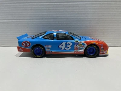 John Andretti 1/24 1999 #43 STP Pontiac Grand Prix "Loose" Hotwheels - Image 1 of 4