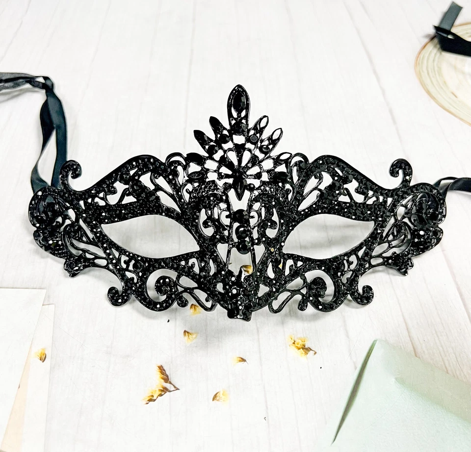 Men's Masquerade Mask, Black Crystal Mask, Gothic Halloween Mask, Party Mask - Image 3 of 4