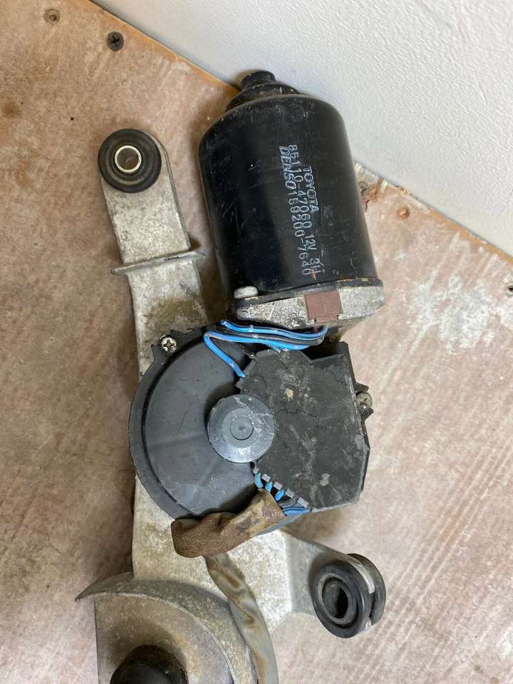 Toyota Prius 2004-2009 acoplamiento, motor limpiaparabrisas 85110-47060 OEM #A1 Foto 2 de 4