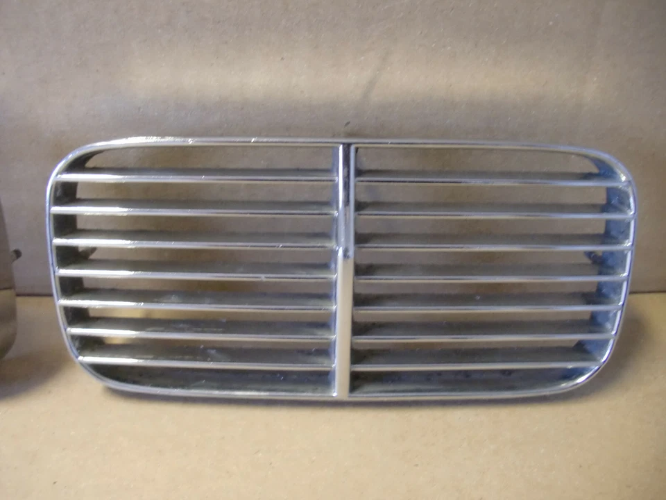 GORRO JAGUAR DAIMLER REJILLA LATERAL/TOMA DE AIRE SE ADAPTA A XJ6 XJ12 S1 Y DS420 BD30582 Foto 3 de 4