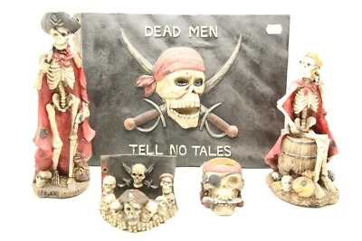 Lot de 4 Figurines pirates et 1 décoration murale - NEUF - Photo 1/4