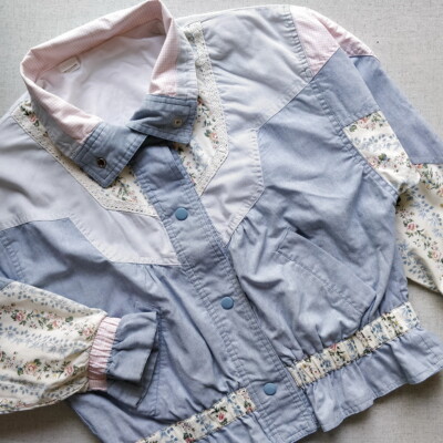 CURRENT SEEN Jacke / Gr.140 / Hellblau Rosa Weiß 