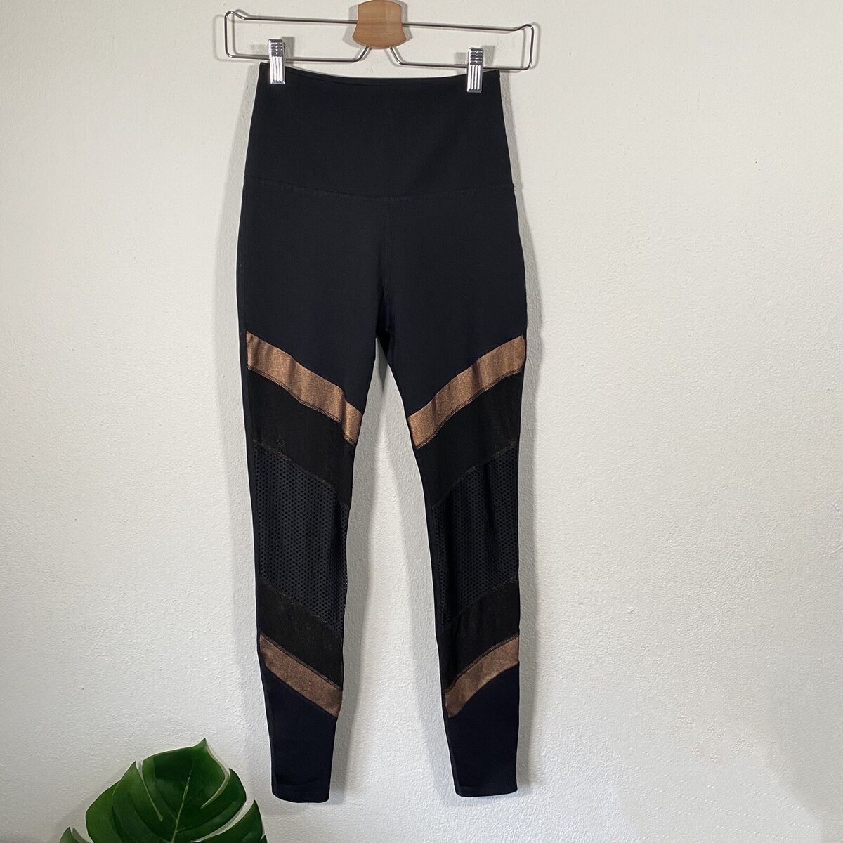 BEYOND YOGA Soleil Limited Edition High Waisted Leggings Black & Gold Mesh  Small