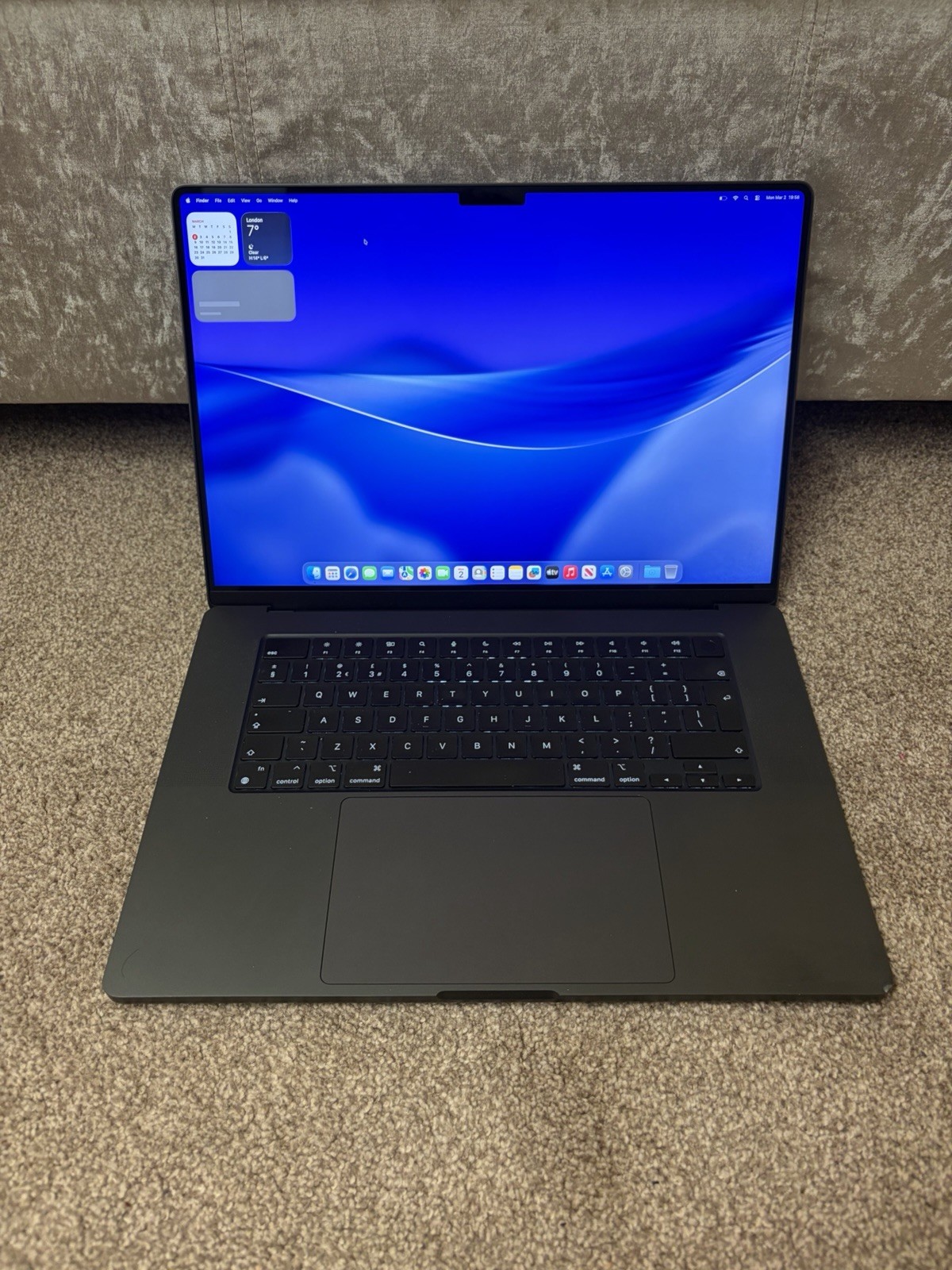 Apple MacBook Pro 16