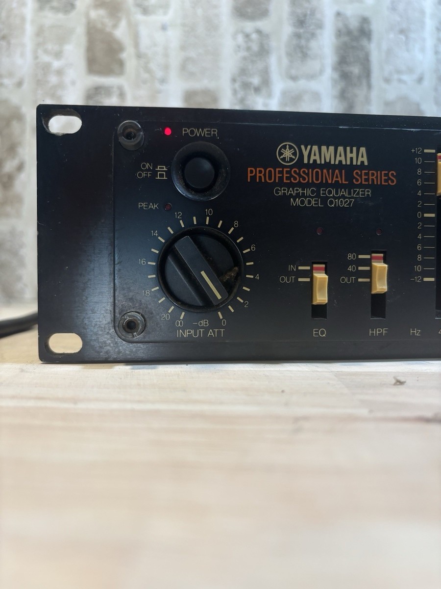 タイムセール プロフェッショナル EQ イコライザー ヤマハ Q1027 USED YAMAHA Q1027 Graphic Equalizer Model Professional Series