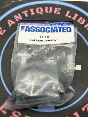 Team Associated. 4X4 REAR GEARBOX. Item #91015 New Old Stock.